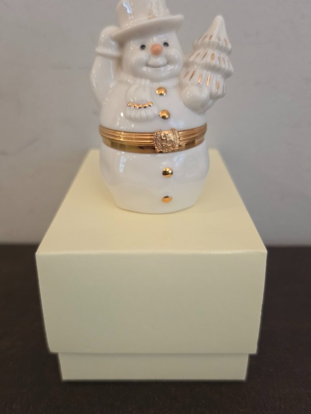 Lenox Treasures "The Snowmen's Surprise Box" small porcelain figurine snowman